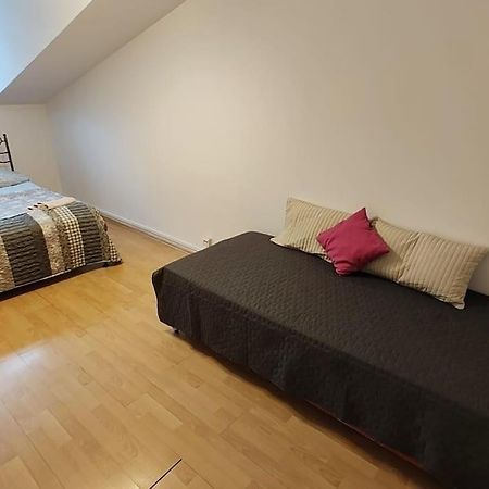 Przestronny Pokoj W Mieszkaniu Na Filipa Cracovia Exterior foto
