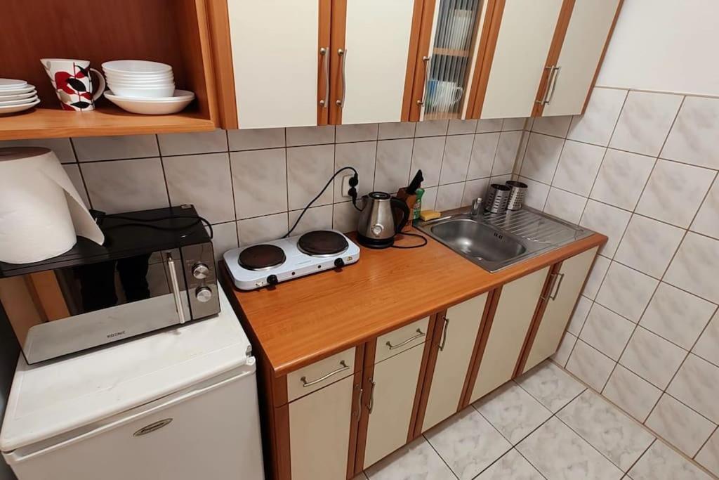 Przestronny Pokoj W Mieszkaniu Na Filipa Cracovia Exterior foto